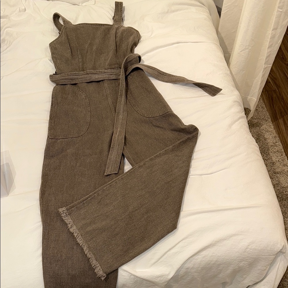 Super cute wide leg grey jean jumpsuit